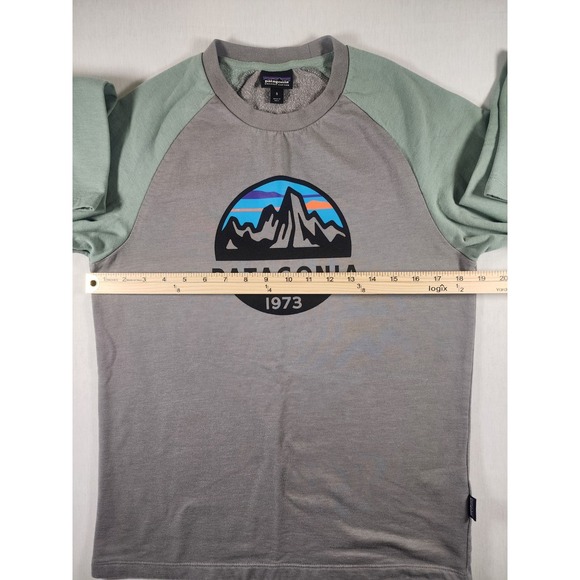 Patagonia Mens Small Lightweight Crew neck Sweatshirt Gray Green Fitz Roy Scope - Picture 3 of 12
